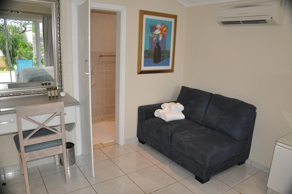 King Palm Self-Catering Suite Дурбан Номер фото